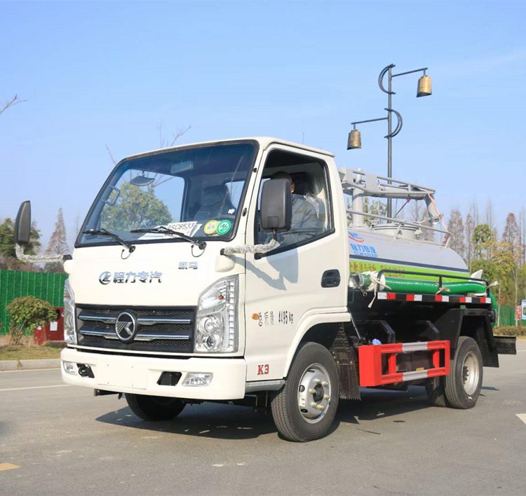 藍(lán)牌凱馬2.3方吸糞車